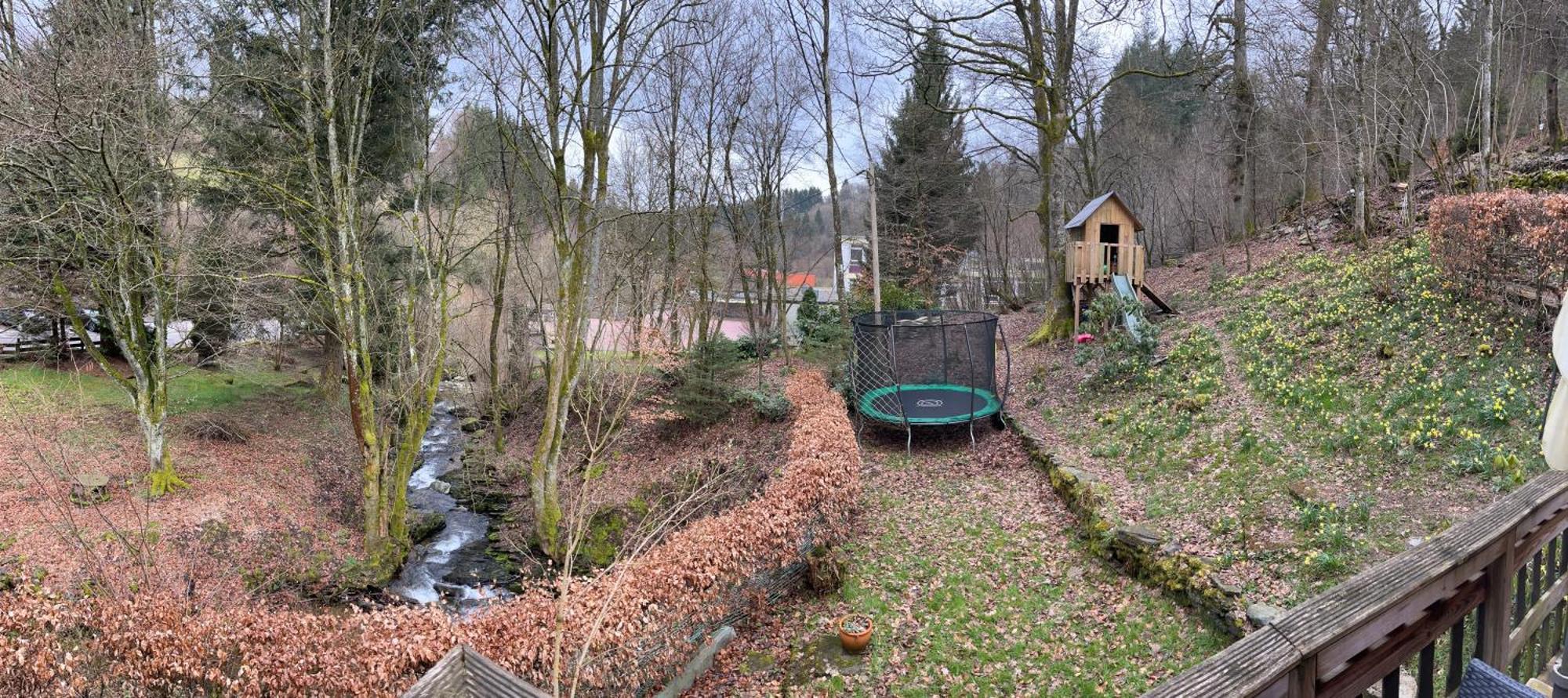 Rivendell 9 Villa Моншау Екстериор снимка